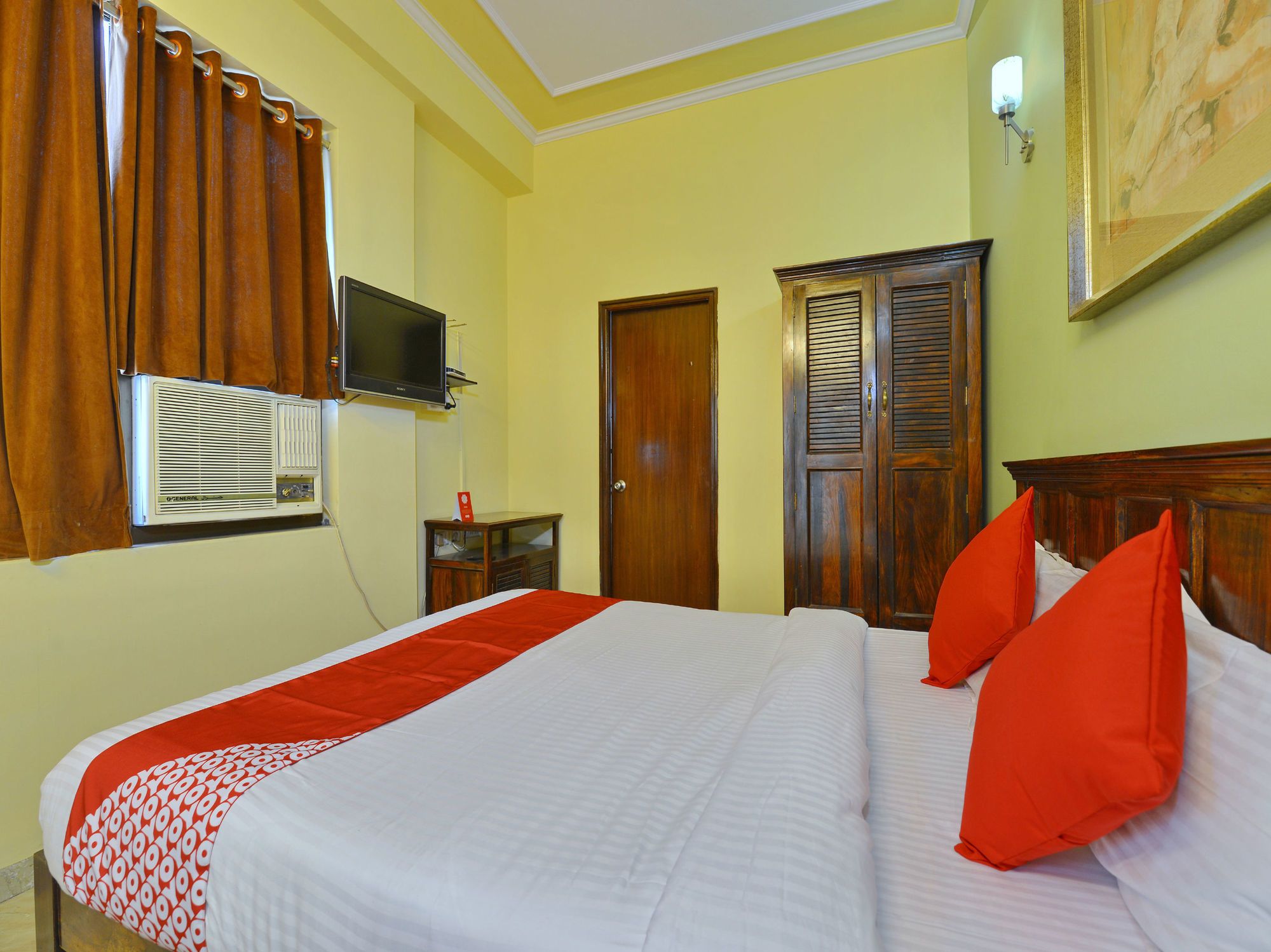 Фото Hotel Silver Plaza