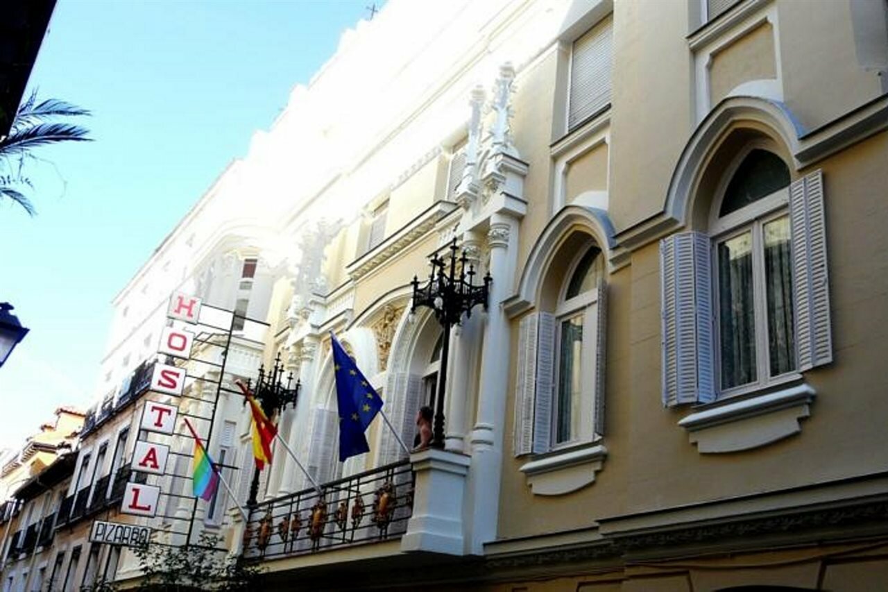 Фото Hostal Pizarro