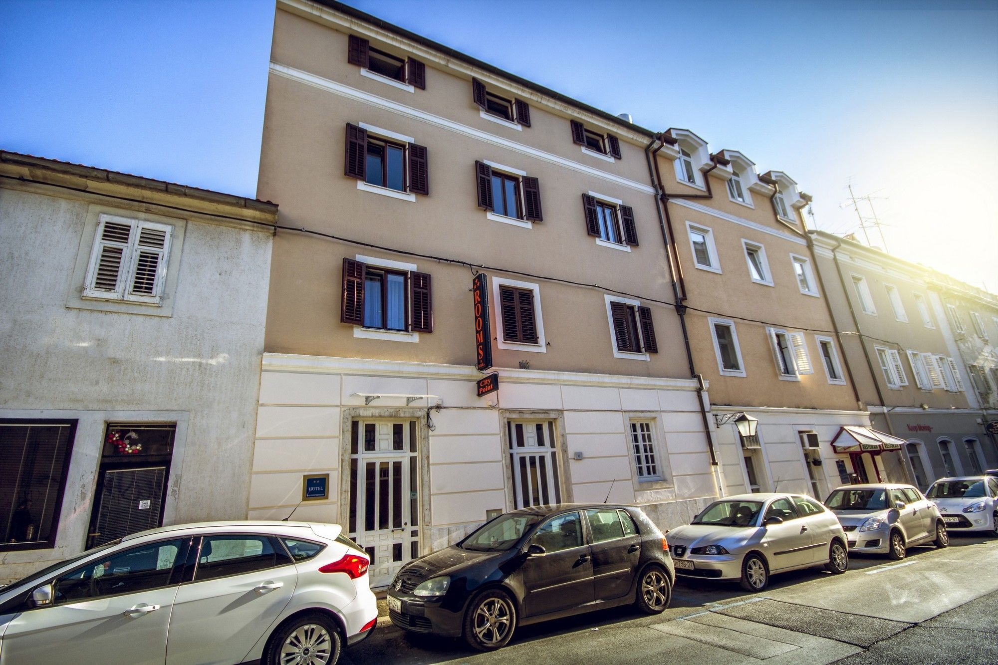 Фото City point rooms & more