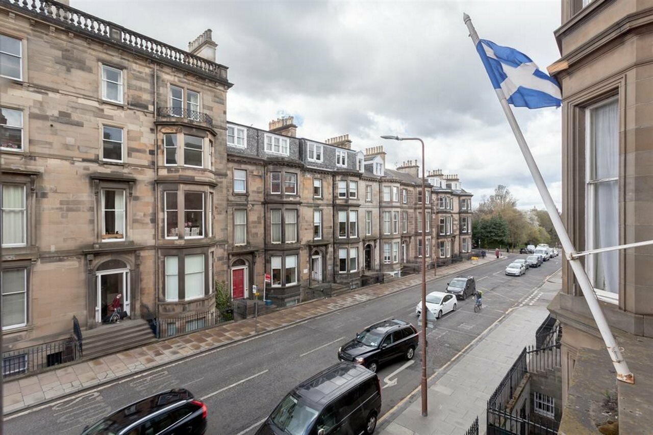 Фото West End Hotel