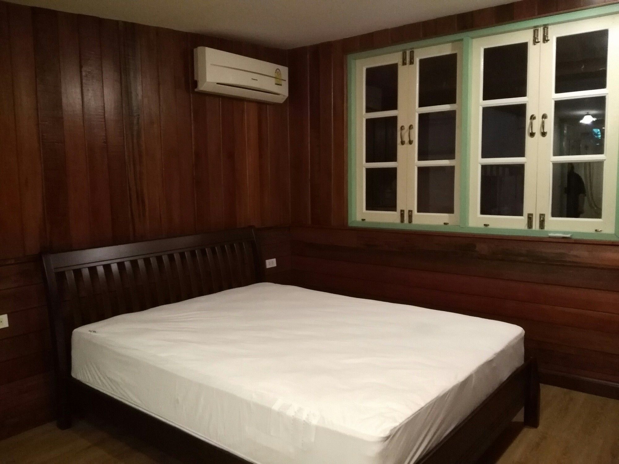 Фото IsHOME& Hashery