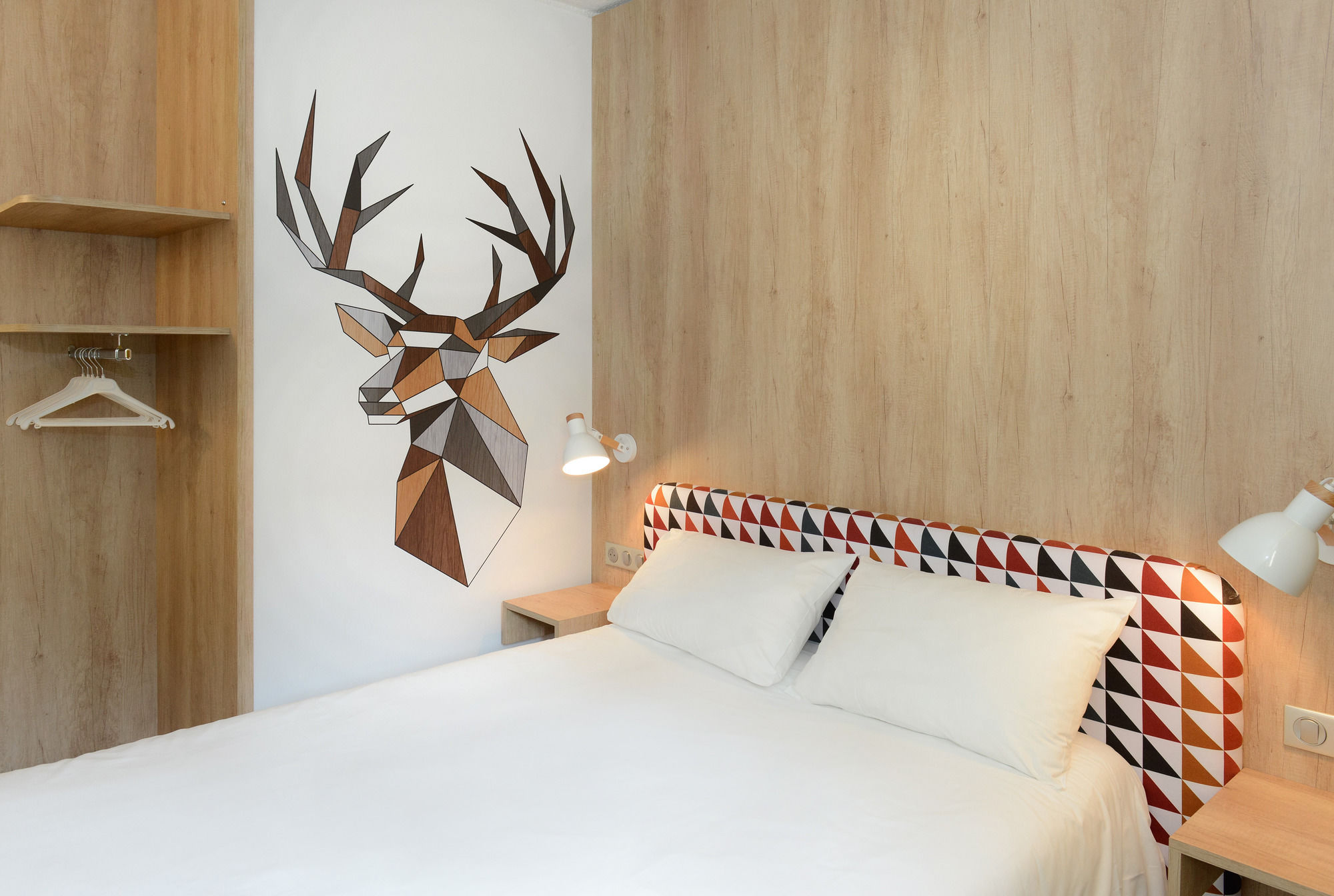 Фото ibis Styles Caen Centre Historique