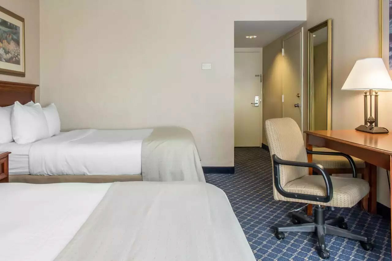 Фото Clarion Hotel & Conference Center