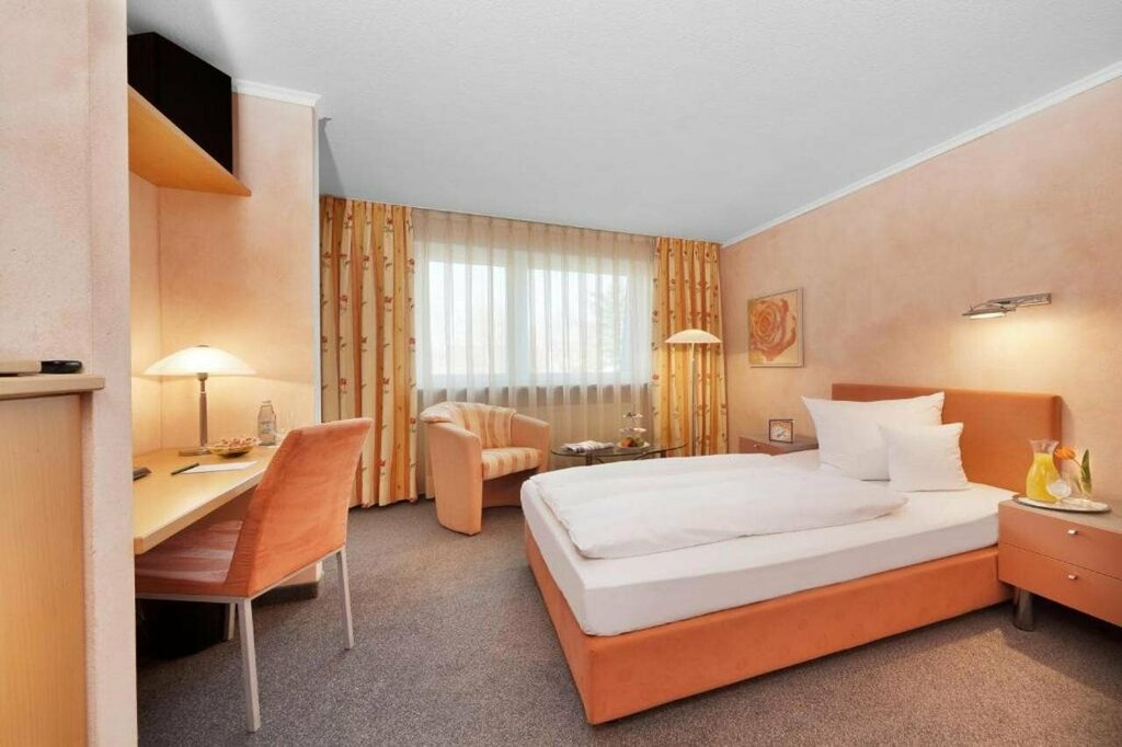 Hotel Hotel Akazienhaus, Herzogenaurach, photo