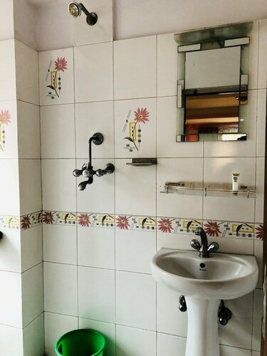 Гостиница Backyard Hotel в Багмати