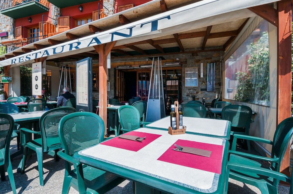 Фото Hotel Esquirol