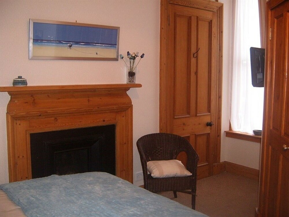 Фото Rossmount Guest House