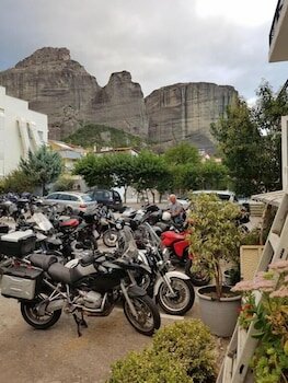 Фото Edelweiss Hotel