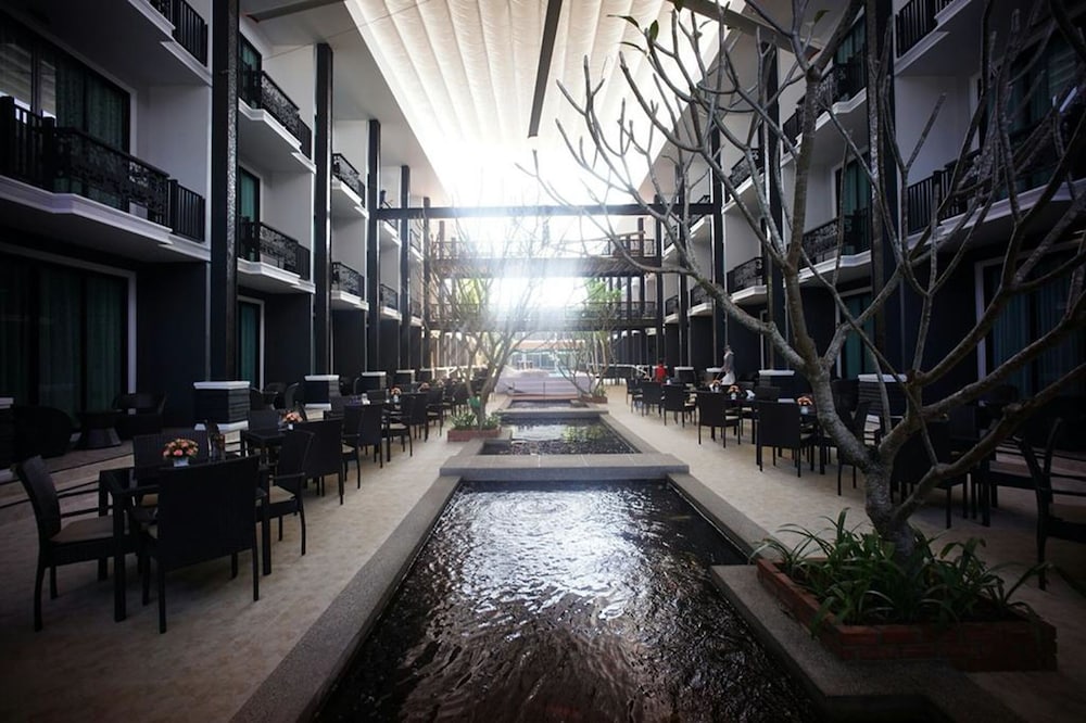 Фото Namthong Nan Hotel