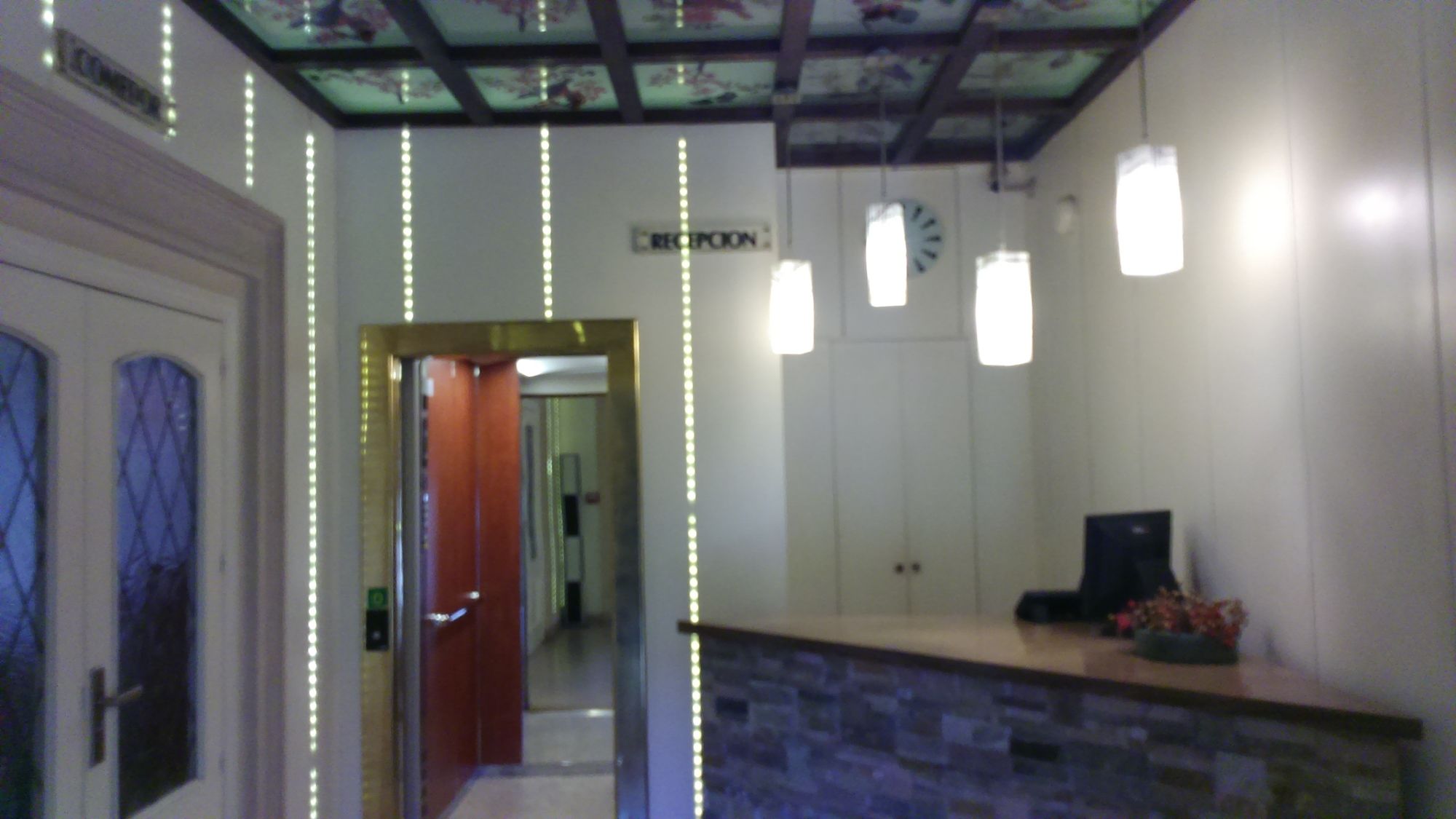 Фото Hotel Ideal