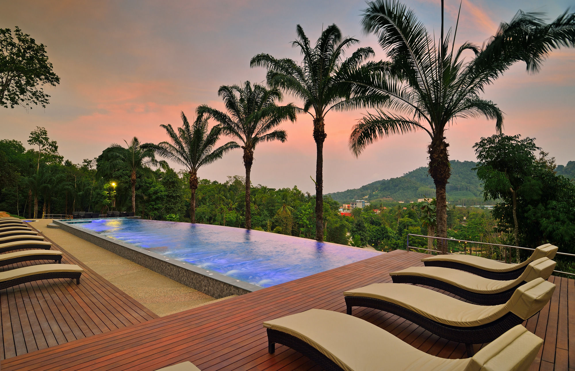 Фото Aonang Fiore Resort