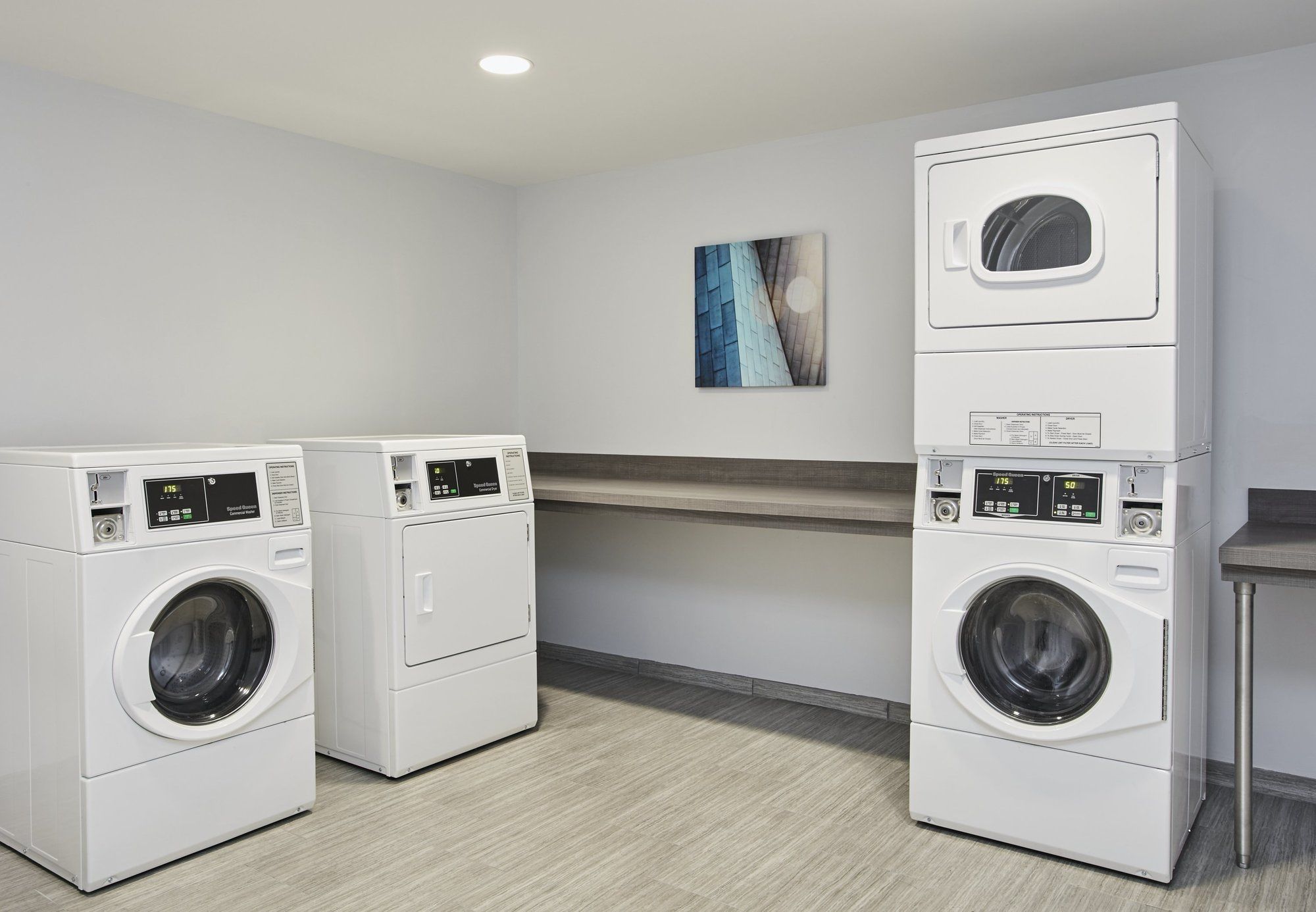 Фото SpringHill Suites by Marriott Milwaukee Downtown