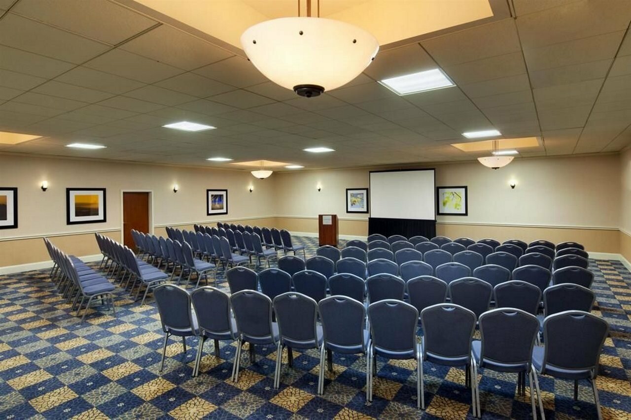 Фото Four Points by Sheraton Bakersfield