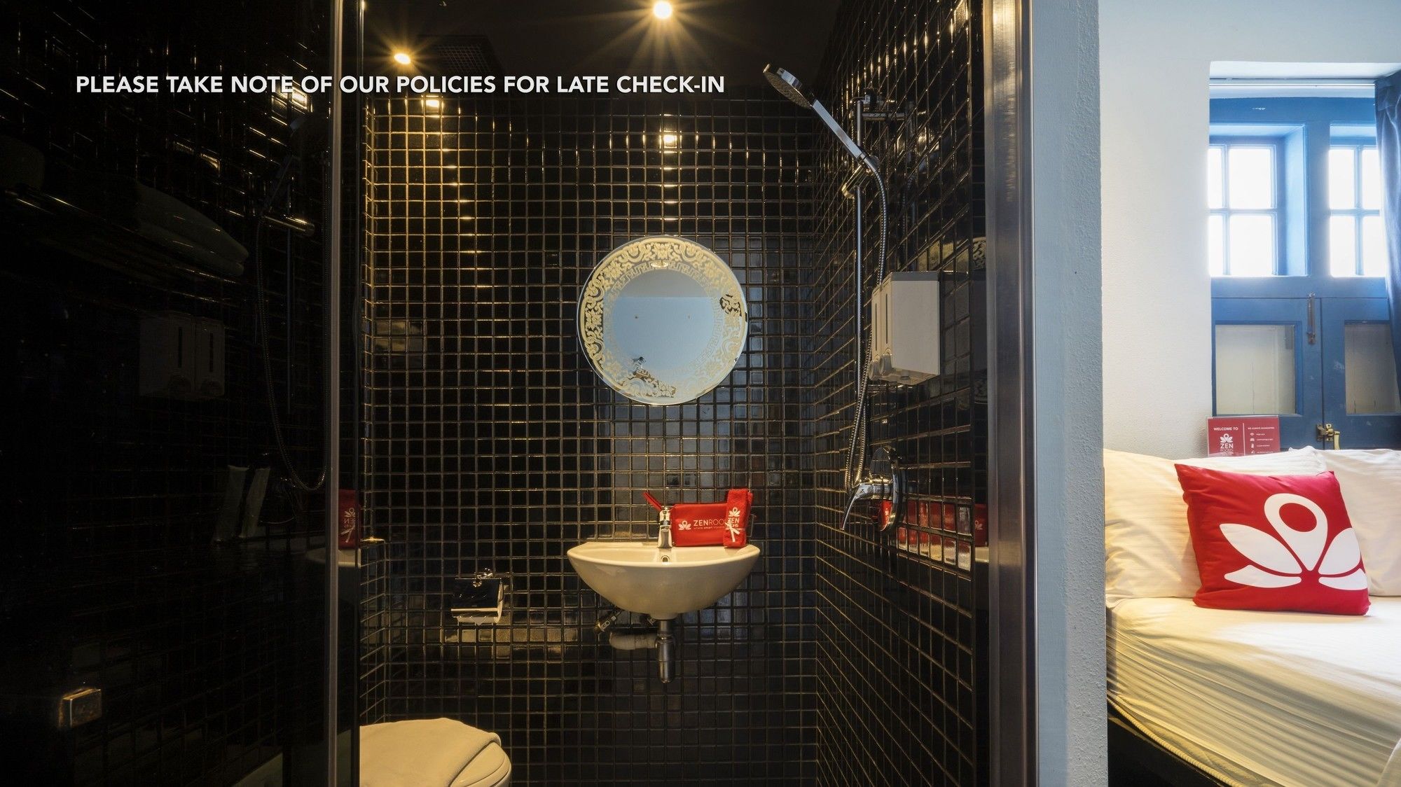 Фото Zen Rooms People's Park Complex