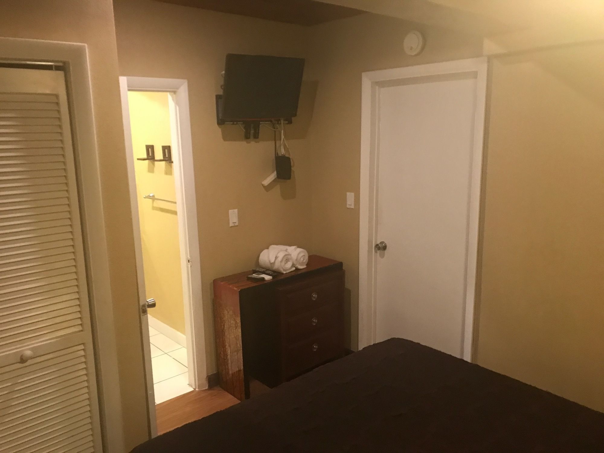 Фото Brownstone Sea Beach