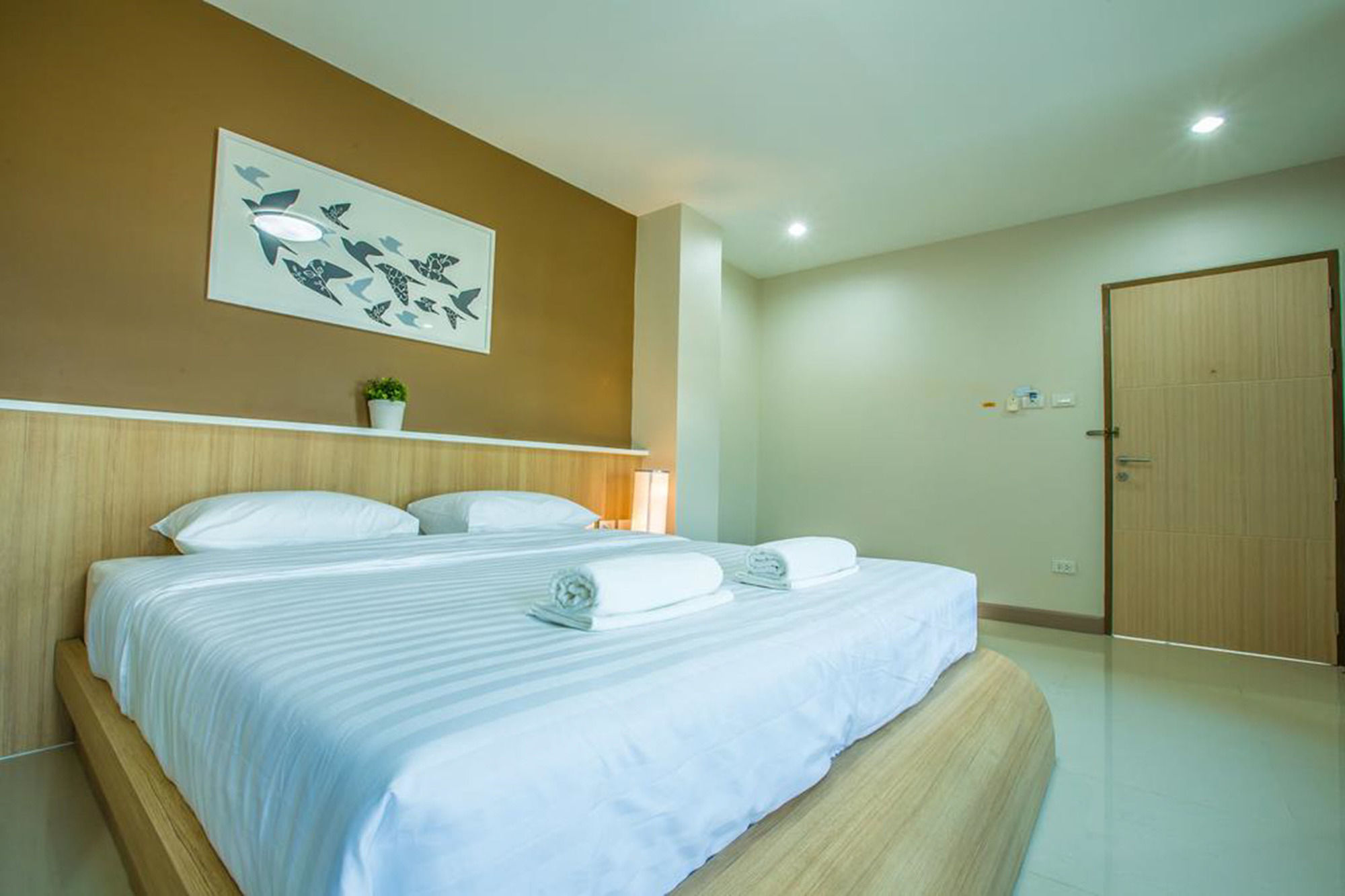 Фото Central Place Angsila