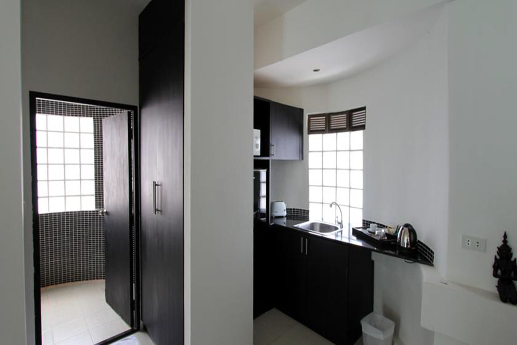 Фото East Suites