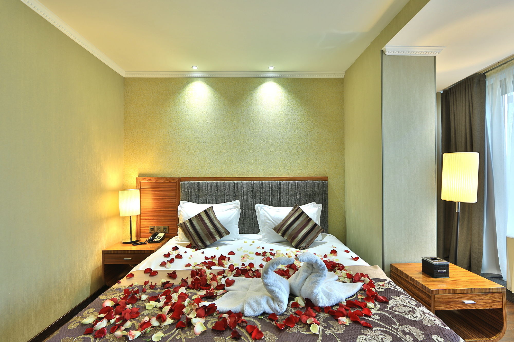 Фото Damas International Hotel