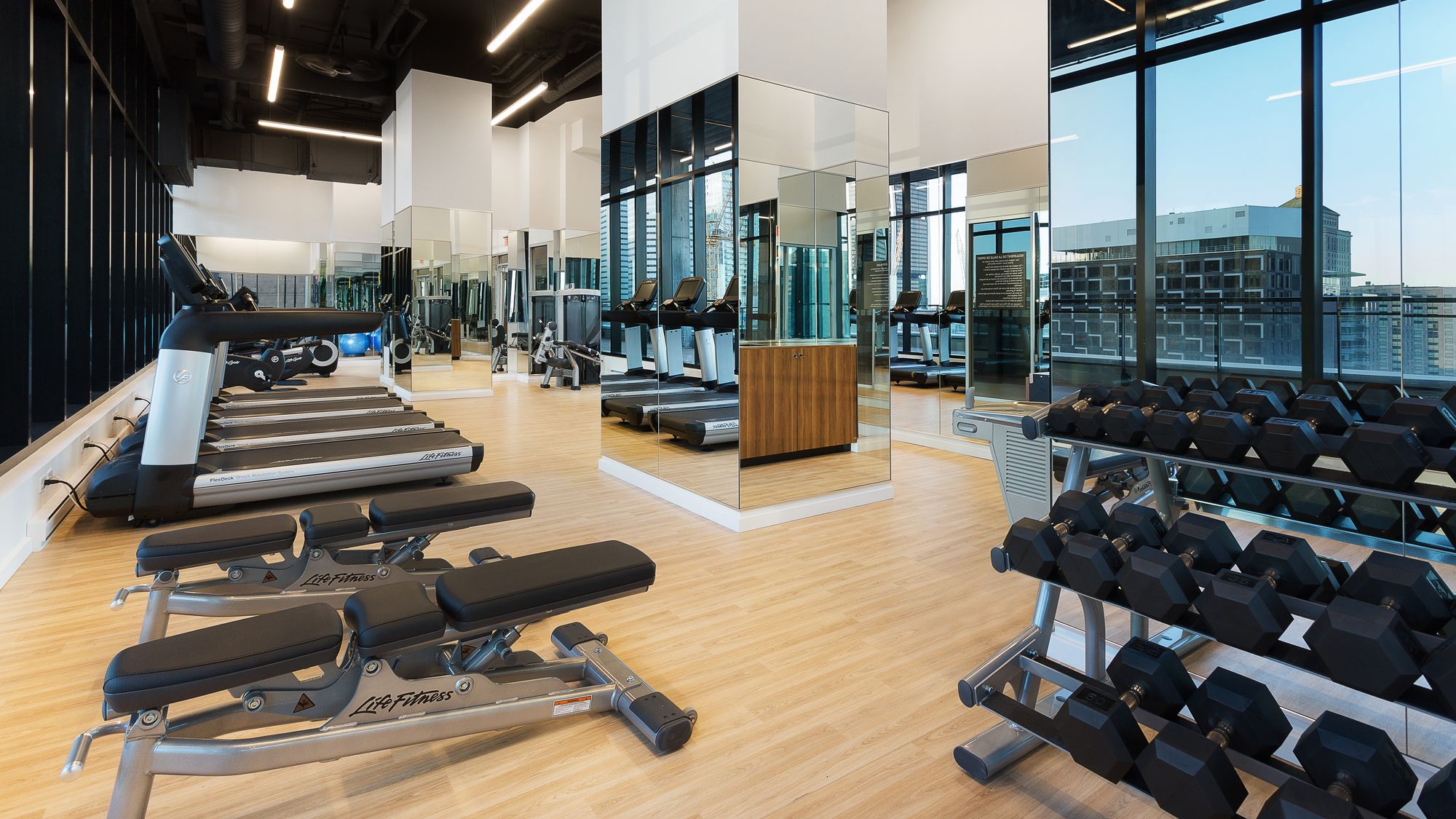 Фото Hôtel AC Montréal Centre ville