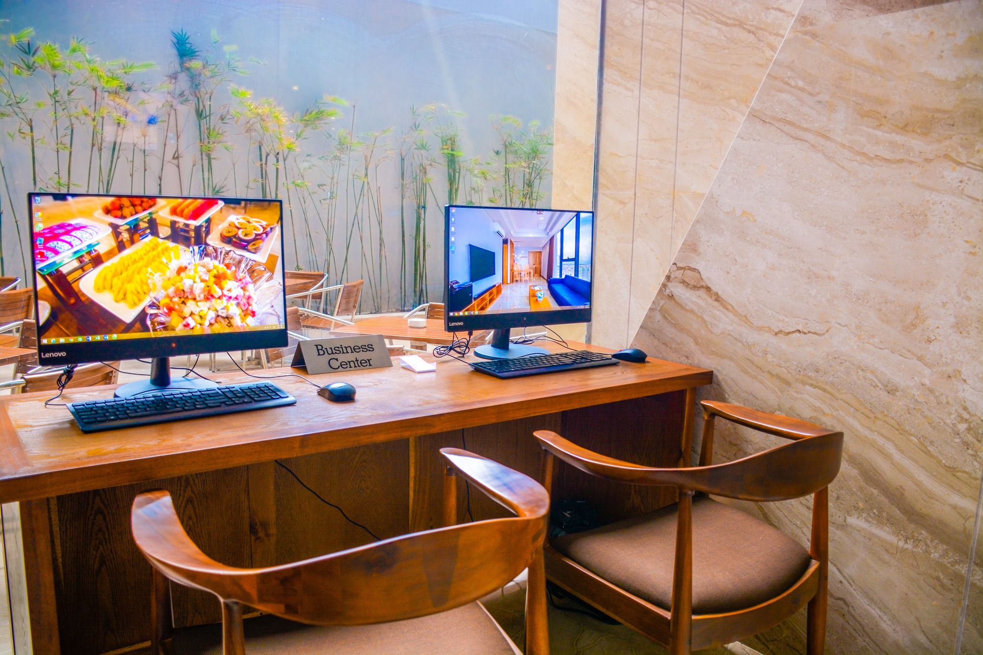 Фото Maple Hotel & Apartment