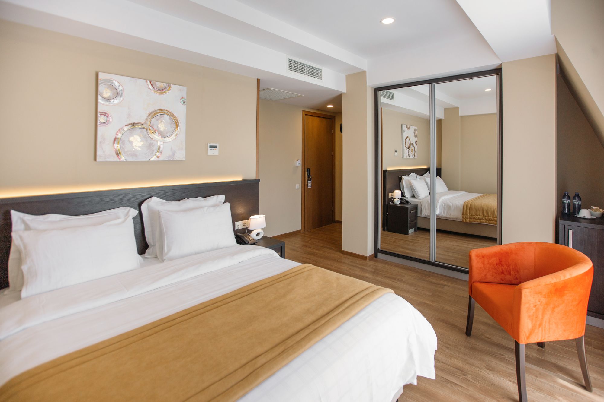 Фото Sephia Hotel