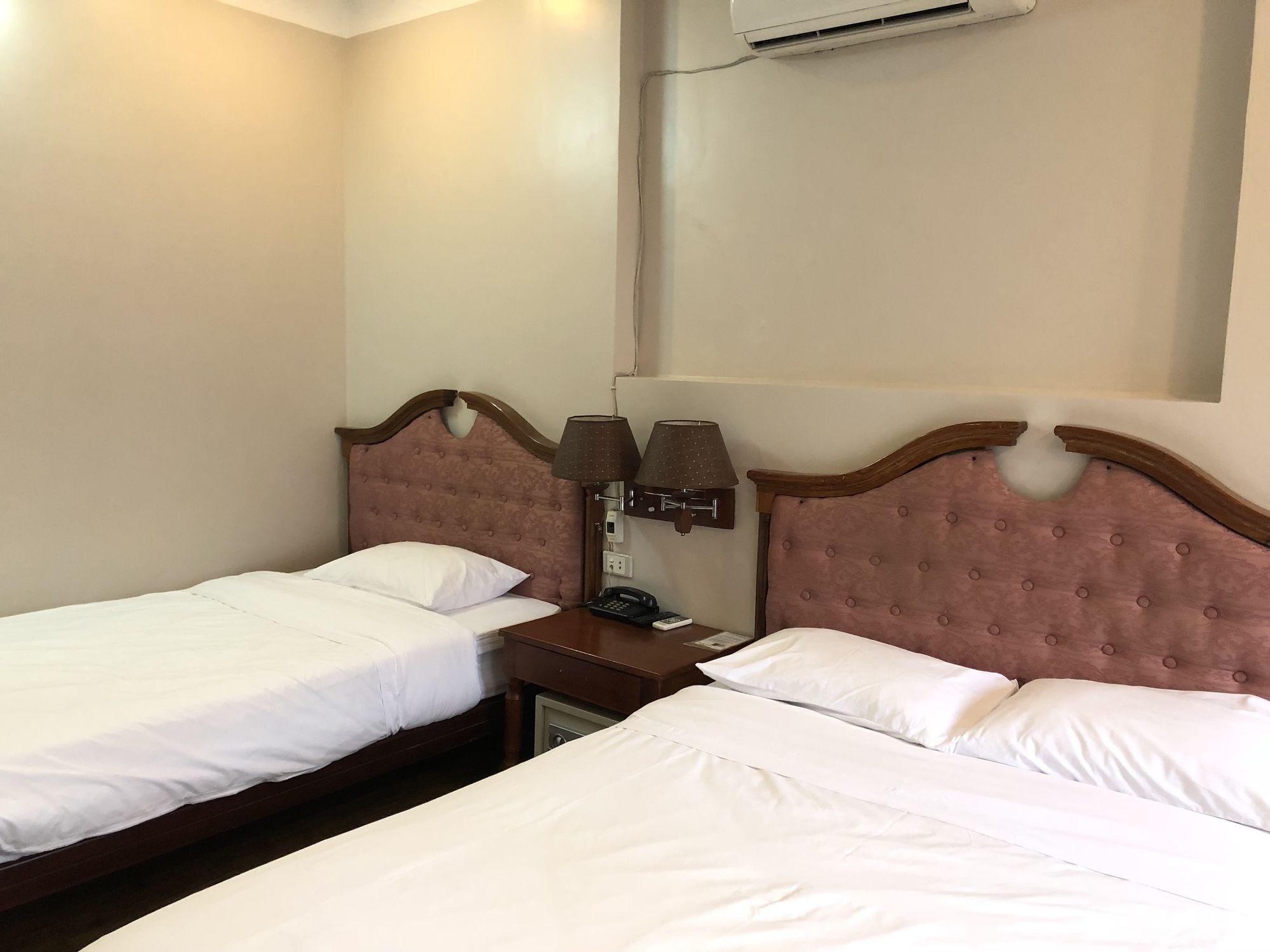 Фото Dreams Hotel