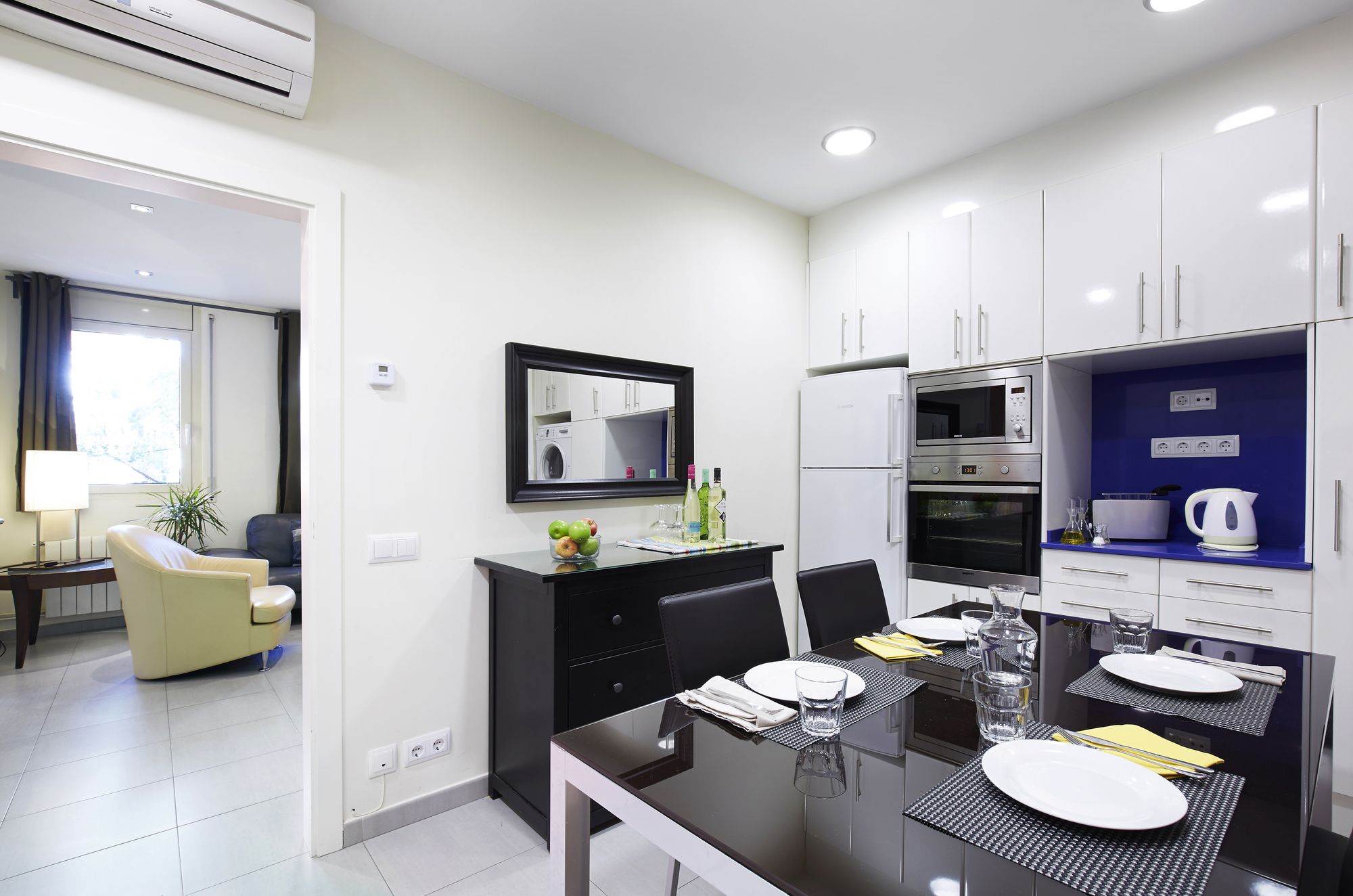 Фото AinB Diagonal Francesc Macia Apartments