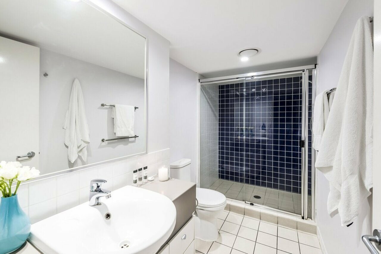 Фото Oaks Brisbane Lexicon Suites
