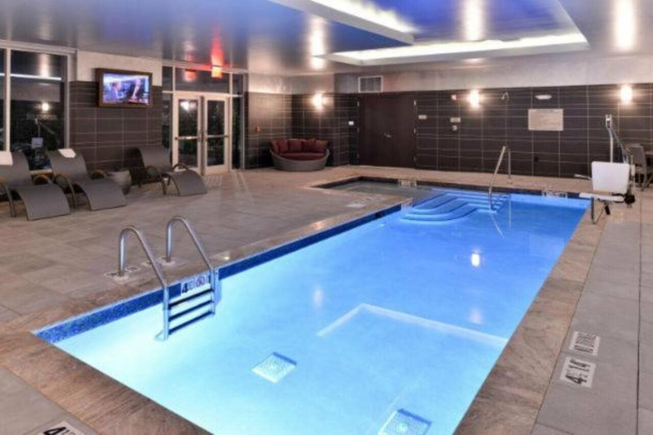 Фото SpringHill Suites Raleigh Cary