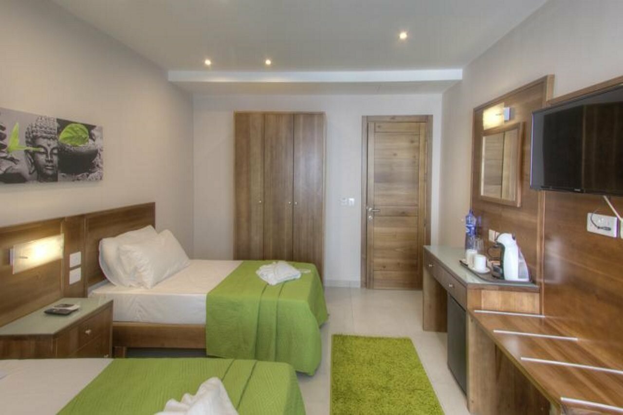 Фото Cerviola Hotel