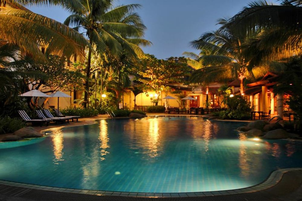 Фото отеля 2