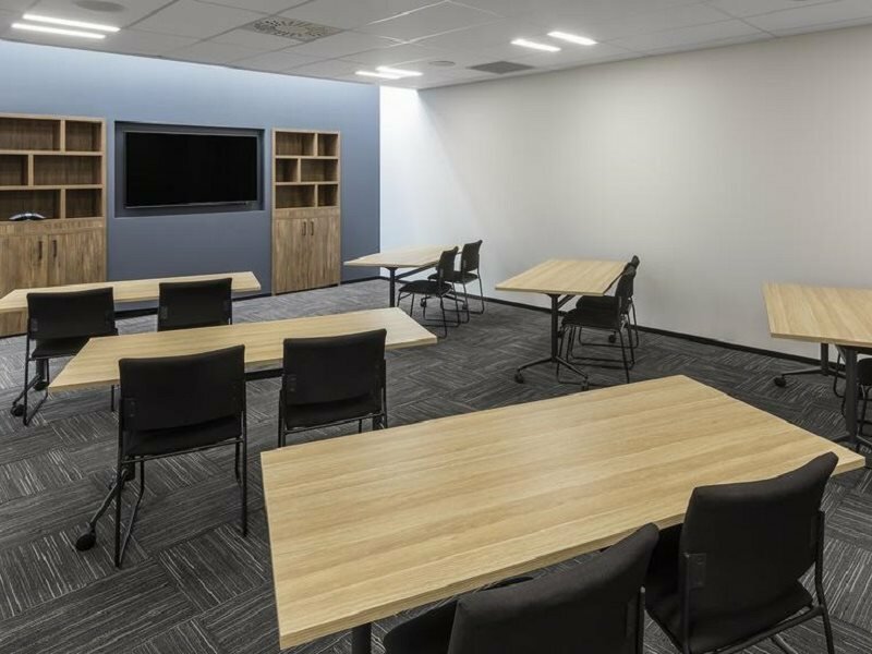 Фото Oaks Wellington Hotel