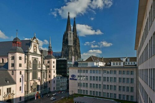 Внешний вид отеля Hilton Cologne в Кёльне, фото 2