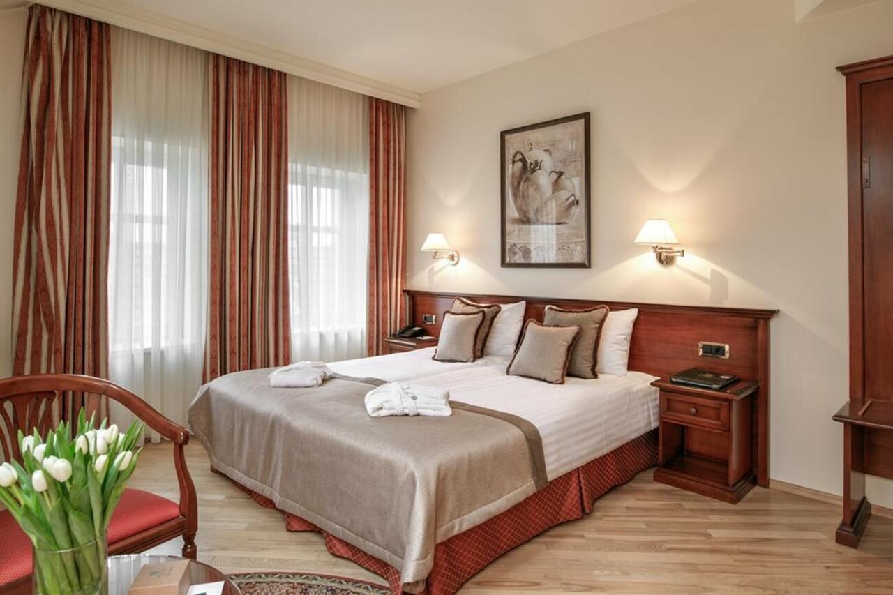 Фото отеля 2