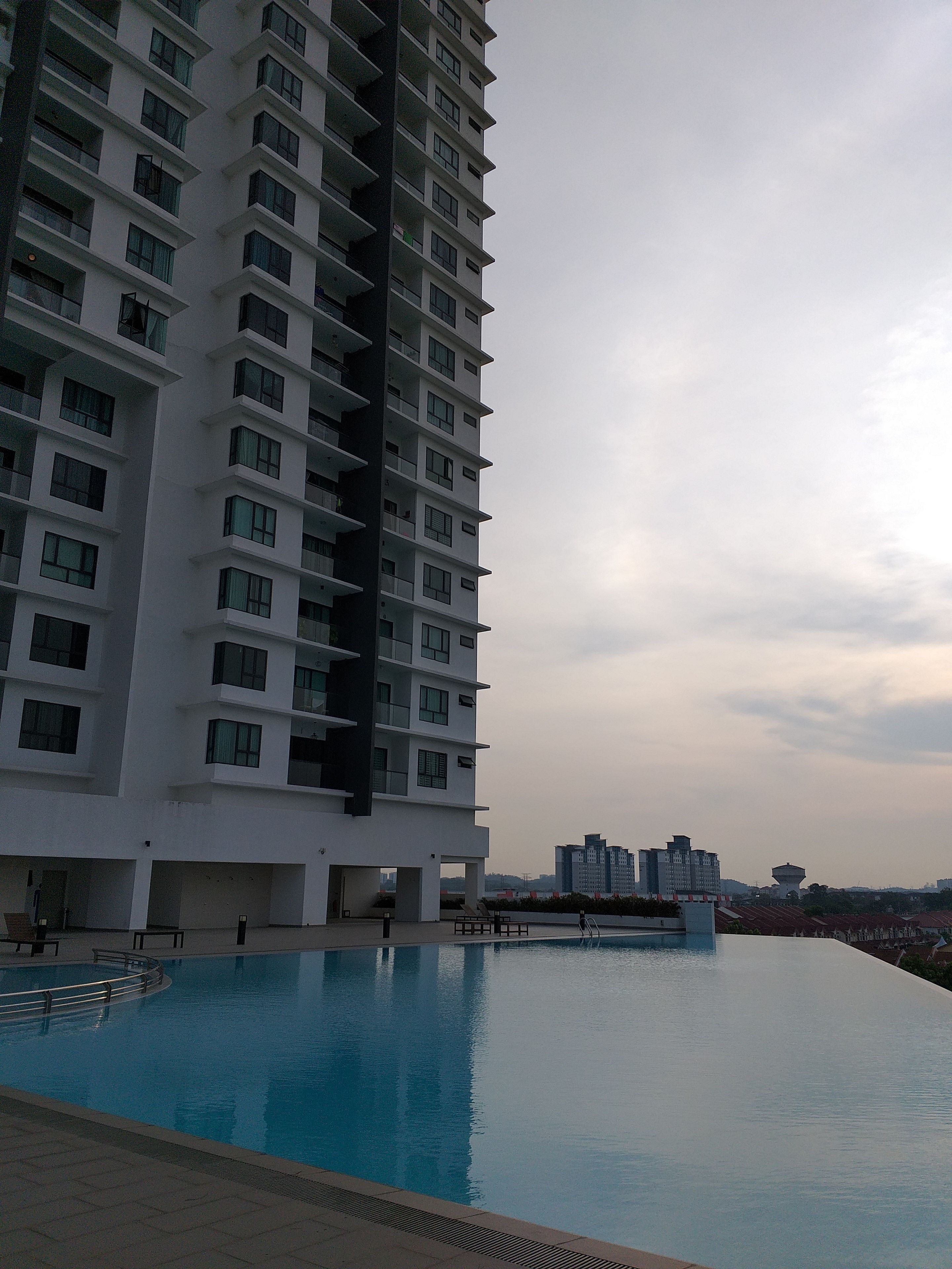 Фото Raffles Suites Homestay