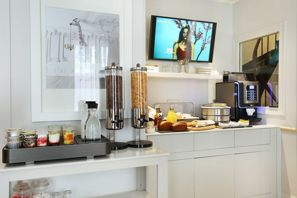 Фото Nouvel Hotel Eiffel