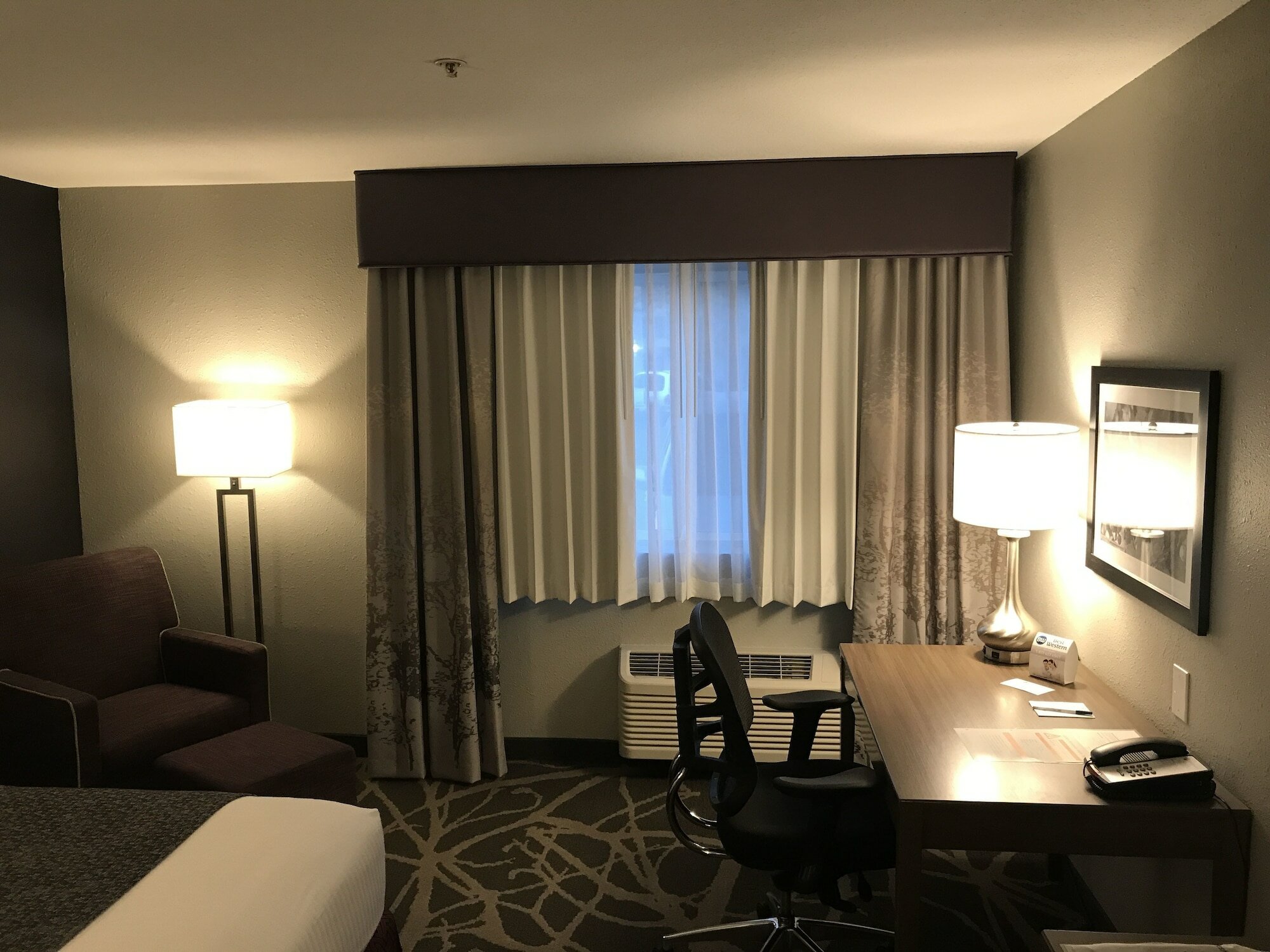 Фото Best Western McMinnville Inn