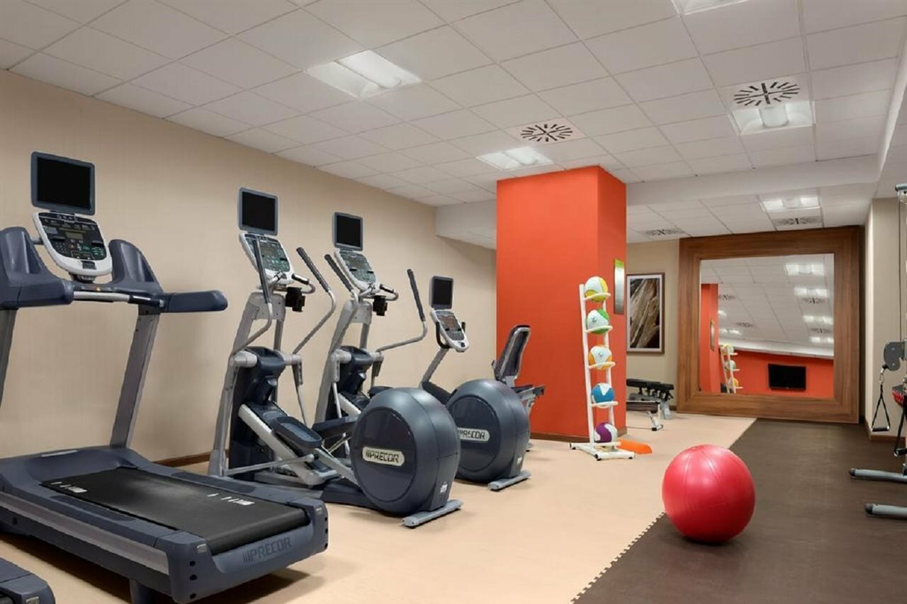 Фото Hilton Garden Inn Sevilla