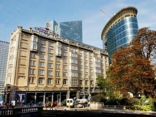 Внешний вид отеля DoubleTree by Hilton Brussels City в Сен-Жосс-тен-Ноде, фото 1