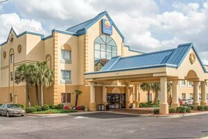 Гостиница Comfort Inn & Suites Ft. Jackson Maingate