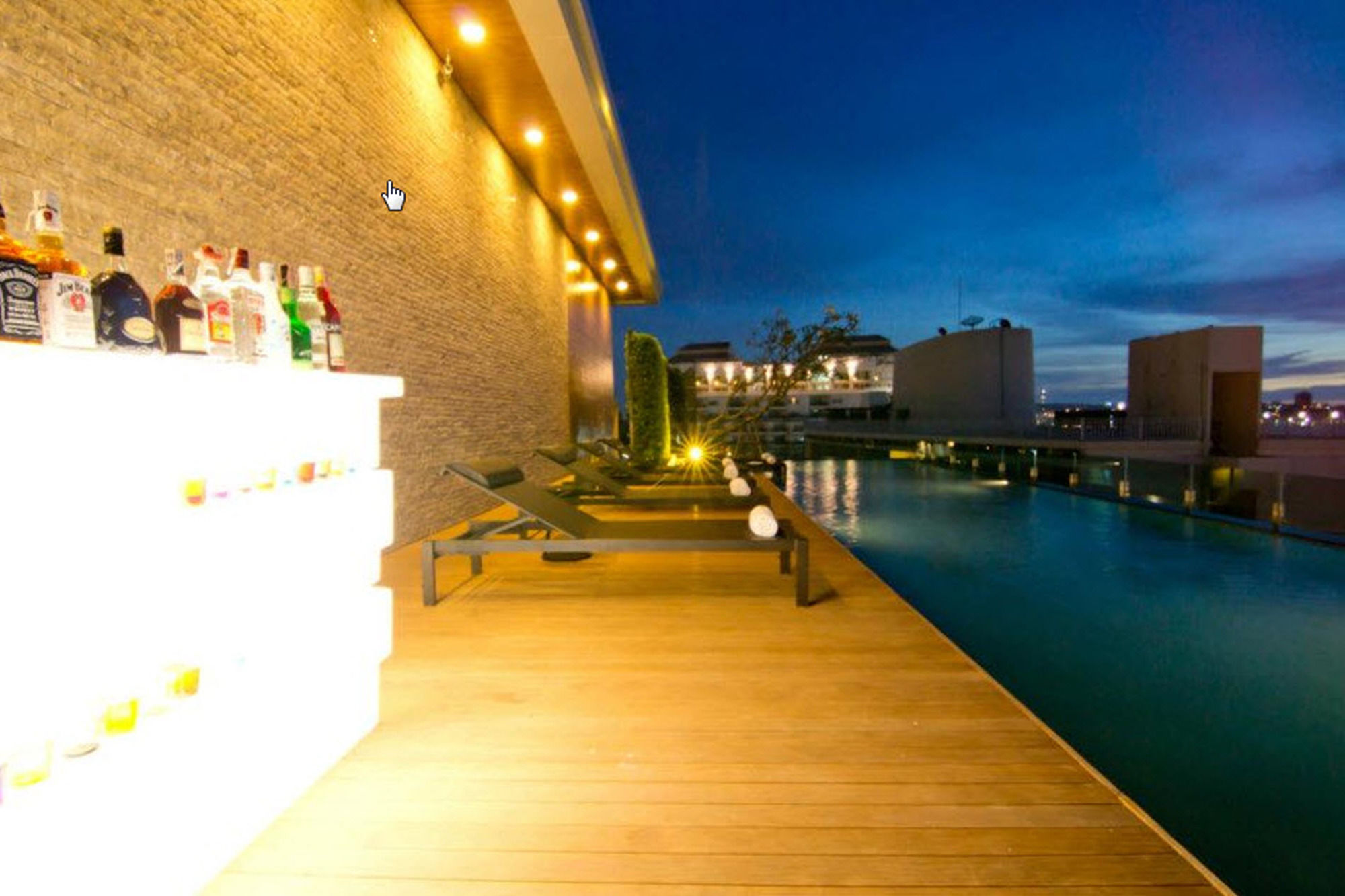 Фото Seven Zea Chic Hotel