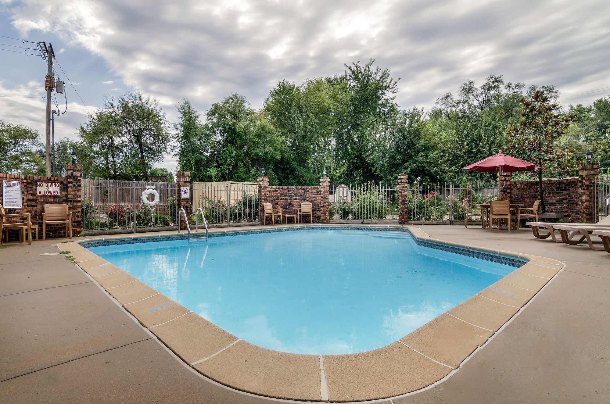 Фото Econo Lodge University