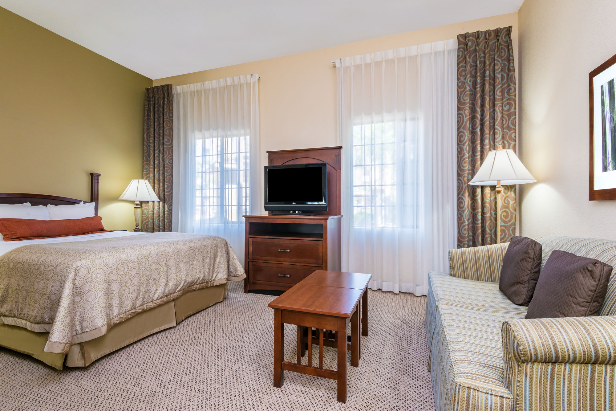 Фото Staybridge Suites Phoenix - Glendale Sports Dist, an Ihg Hotel