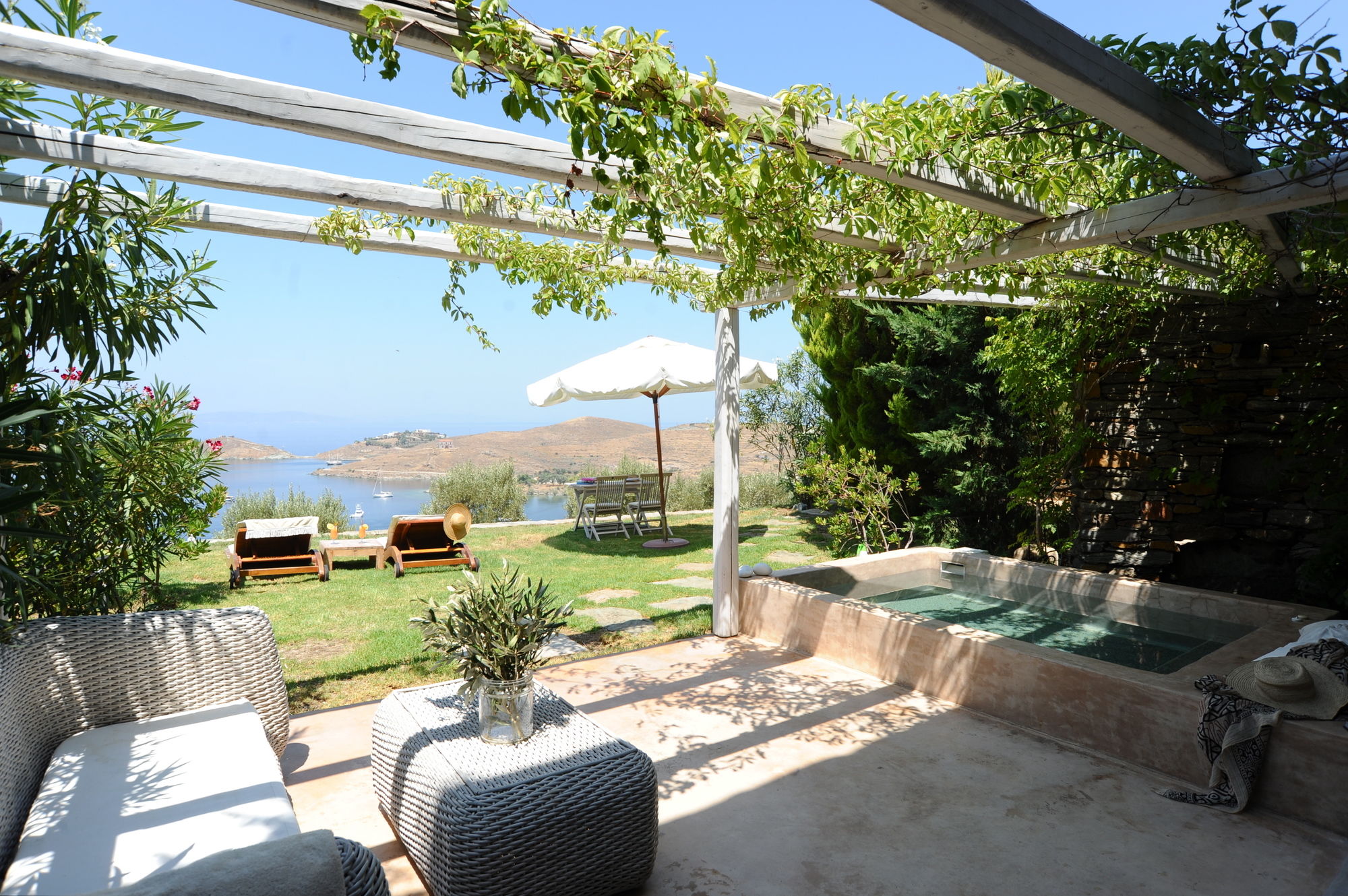 Фото Aigis Suites