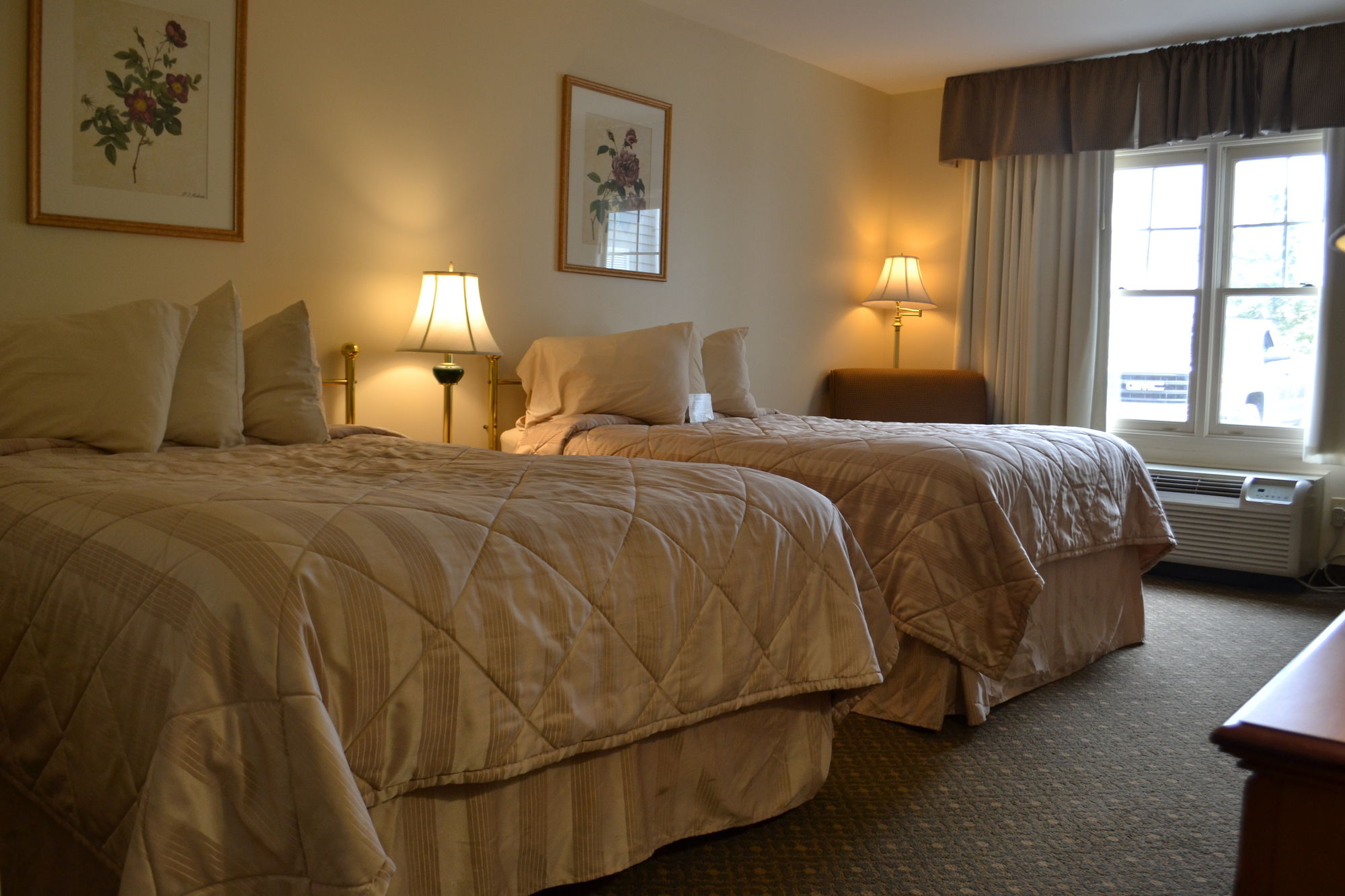 Фото Country Inn at The Mall