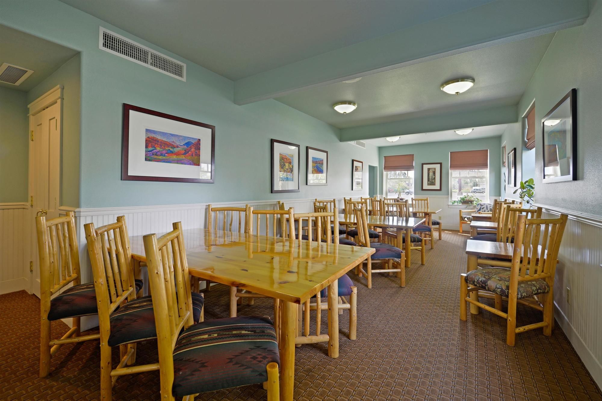 Фото Best Western Plus Plaza Hotel