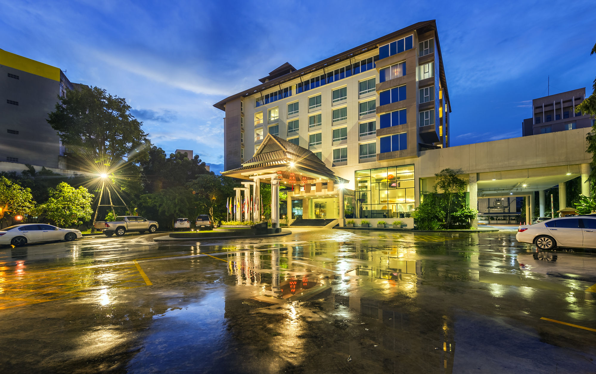 Фото отеля 1