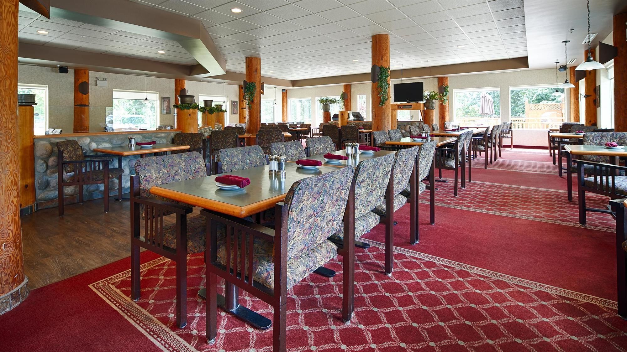 Фото Best Western Plus Valemount Inn & Suites