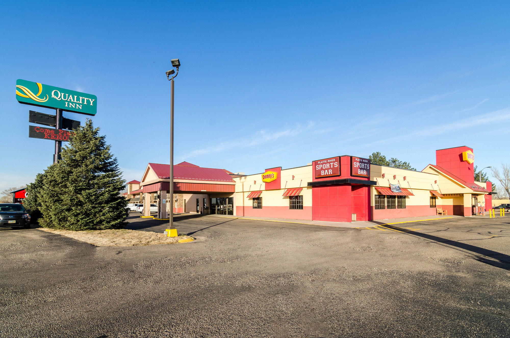 Фото Quality Inn & Suites