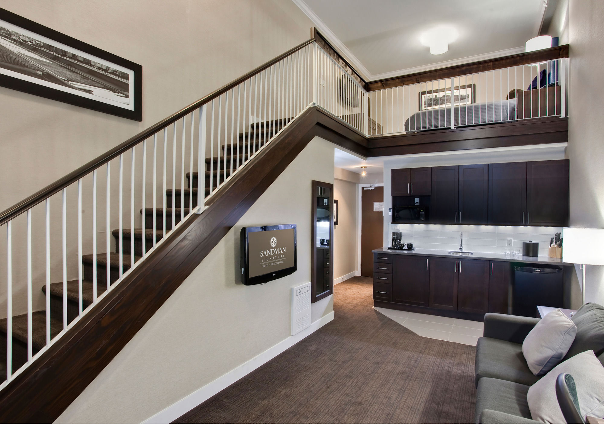 Фото Sandman Signature Prince George Hotel